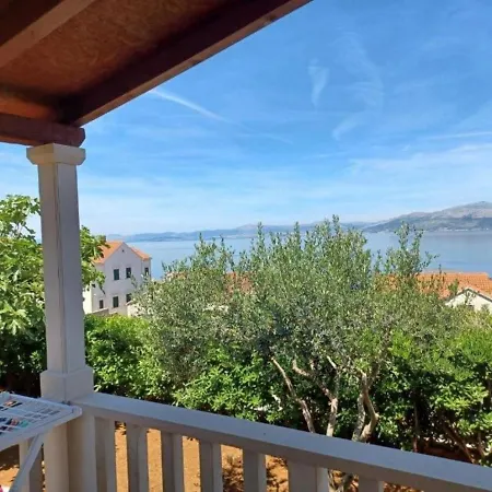 Ξενοδοχείο Lumos - Panoramic View & Olive Garden 4*