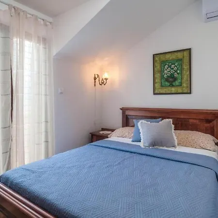 Lumos - Panoramic View & Olive Garden 4*